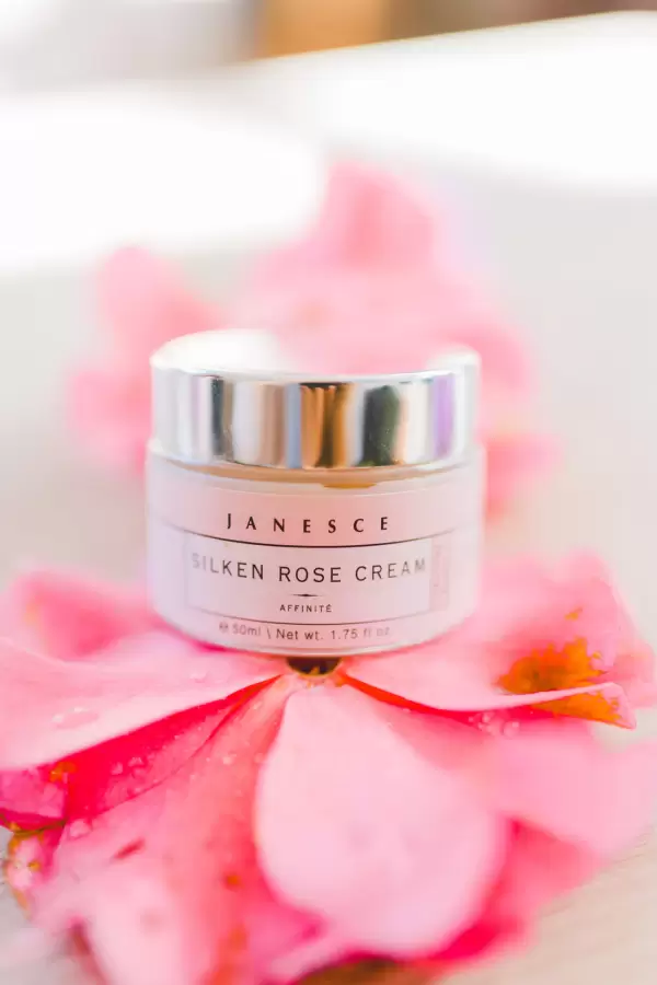 Janesce Affinite' Silken Rose Cream